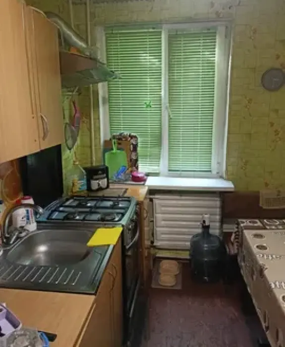 Продажа двухкомнатной квартиры на Молодёжном 42 кв.м.