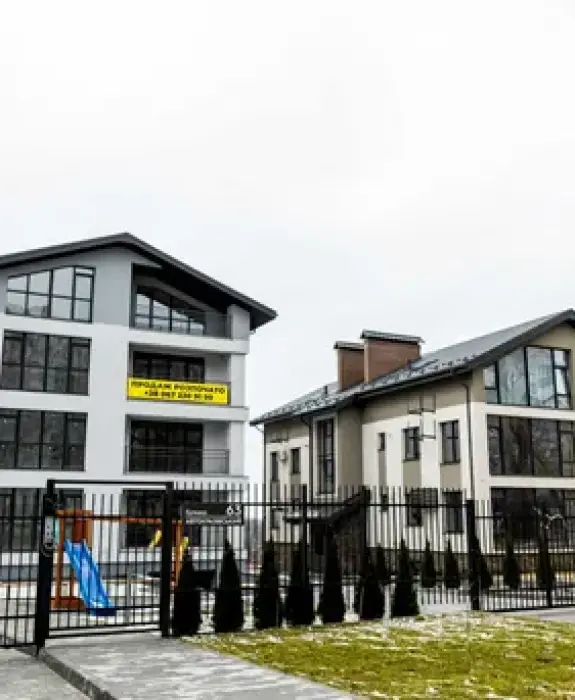 Многоквартирный дом, Кременчуг, бульвар Автокразовский, 63