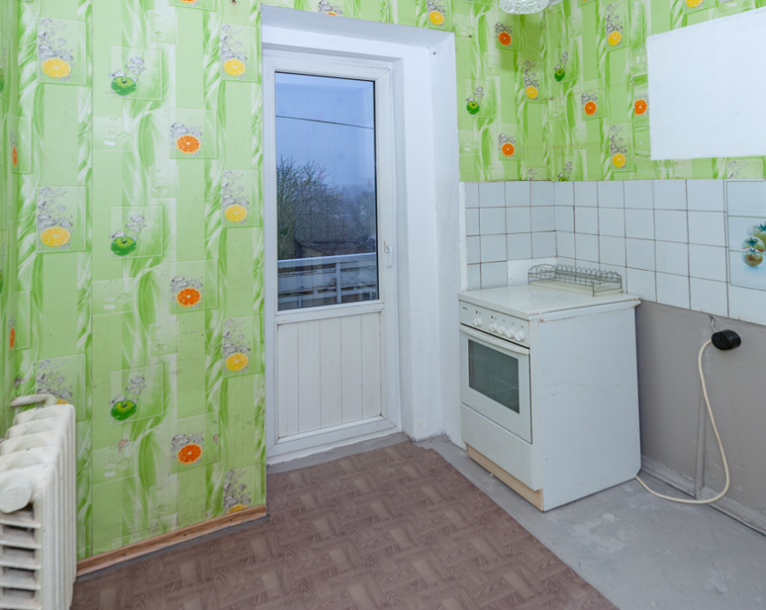 Продажа 1 к. кв. с кладовкой, 304 кв-л, Алексея Древаля