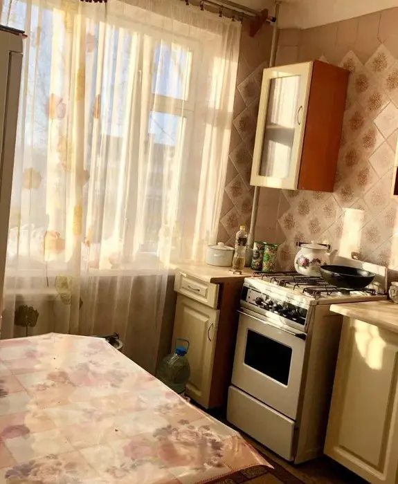 Продам 3-ех комнатную кв. по ул. Гвардейская
