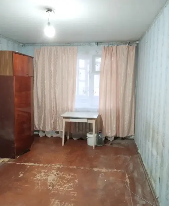 Продам быстро однокомнатную квартиру