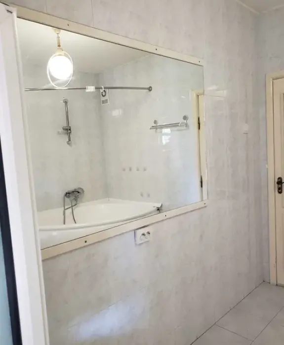 Продаж 4 кімнатної квартири в центральній частині міста