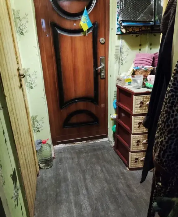 Продам 1-комнатную гостинку