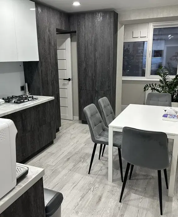 Продам 2 кім квартиру, Новобудова + Комора