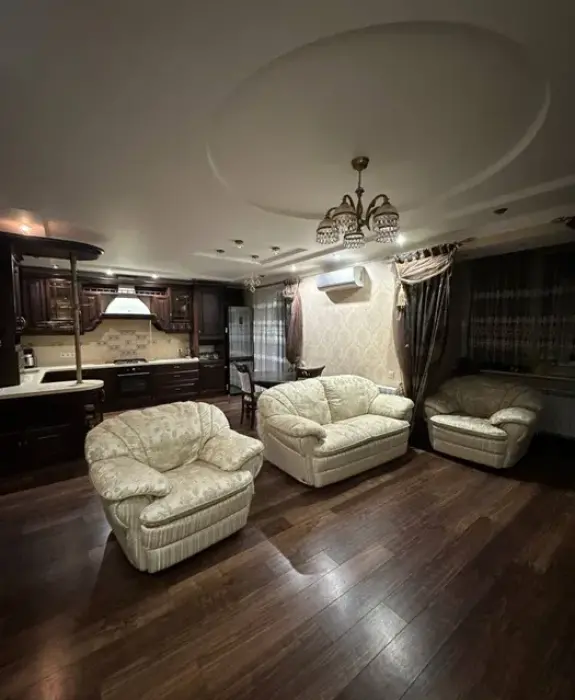 Кваритира 135.8 м²