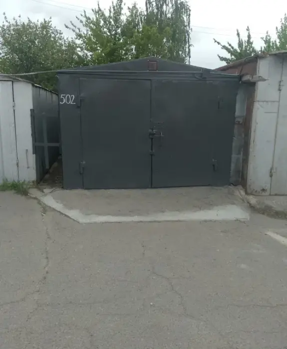 Сдам гараж в кооперативе Хорольский