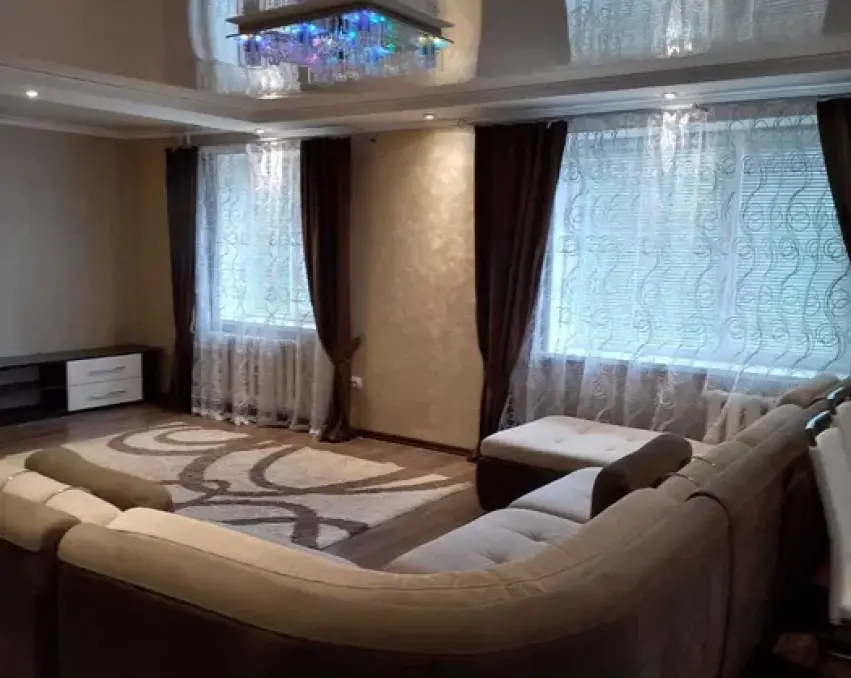 Просторная, 4-комнатная квартира с ремонтом в центре Кременчуга, 106 кв.м.